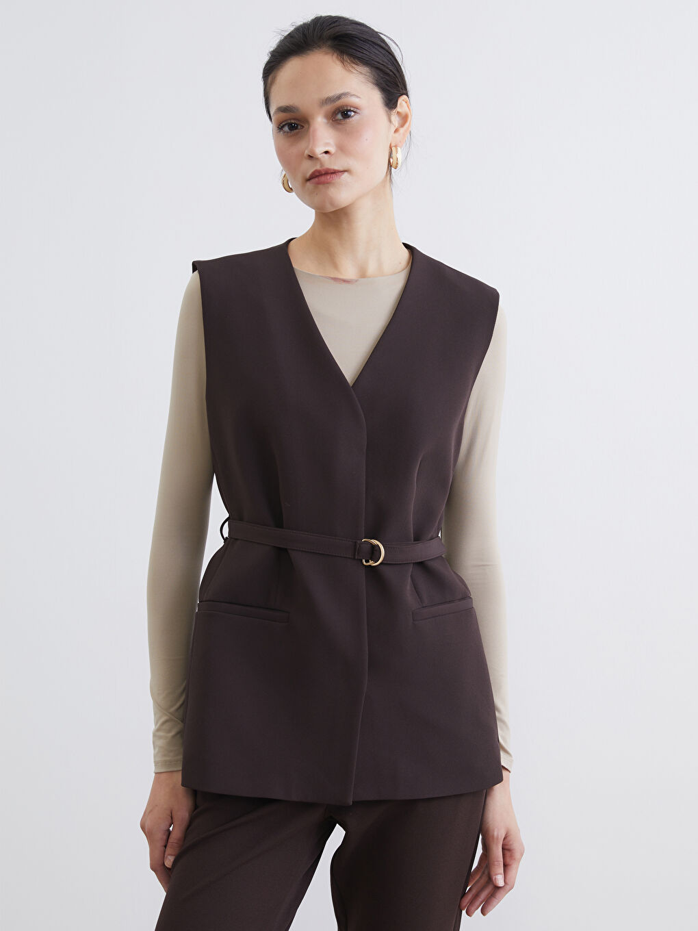 Kahverengi V Yaka Kemerli Kadın Klasik Yelek