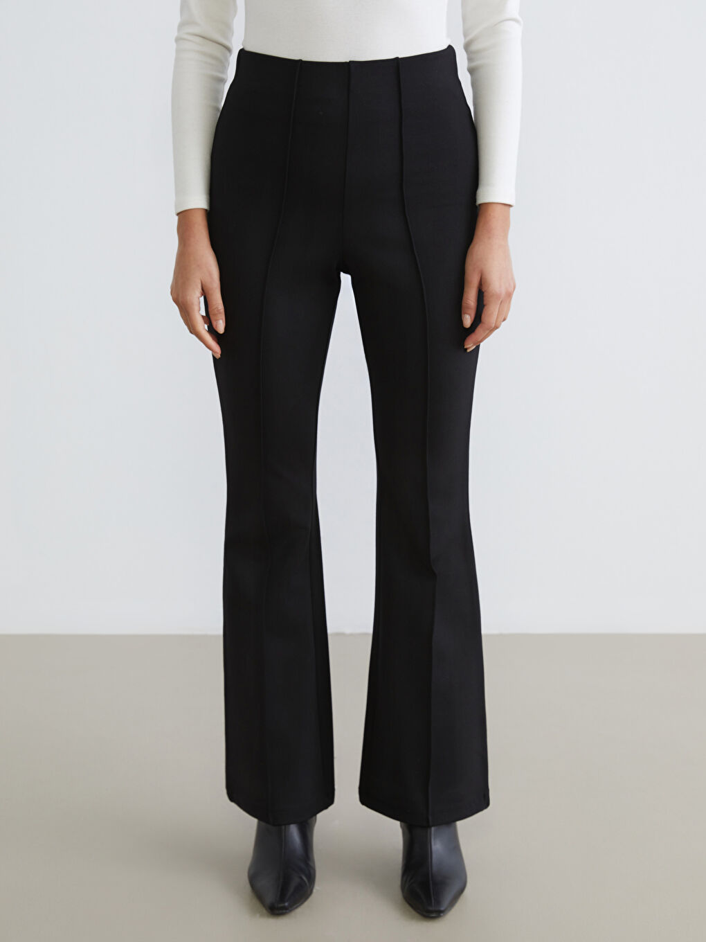 پانتۆڵی باریک فڵێر بۆ ژنان-1