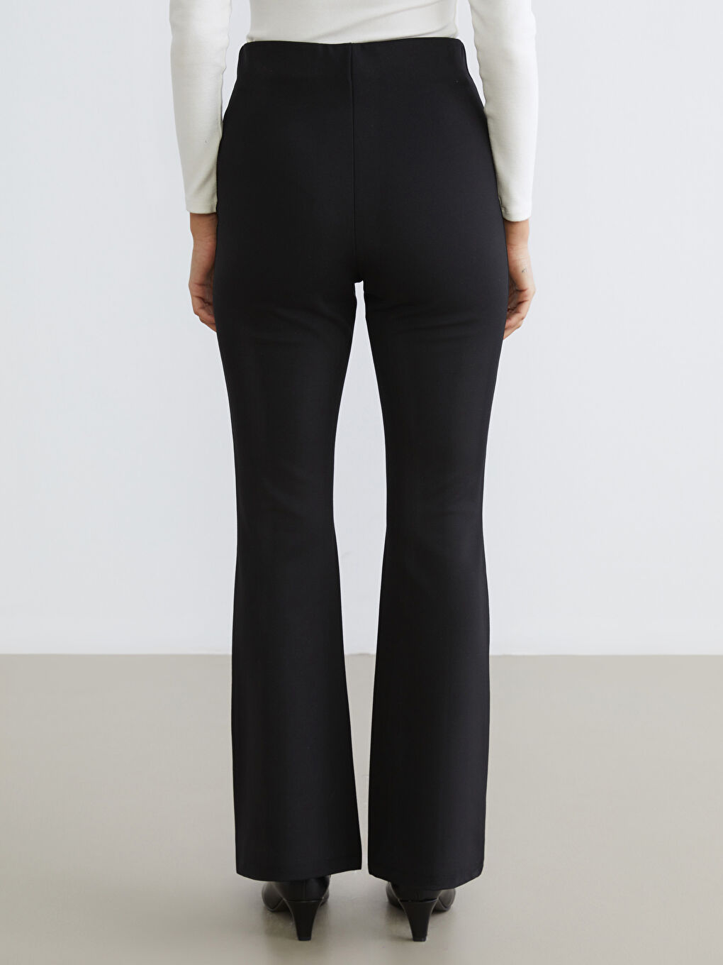 پانتۆڵی باریک فڵێر بۆ ژنان-3