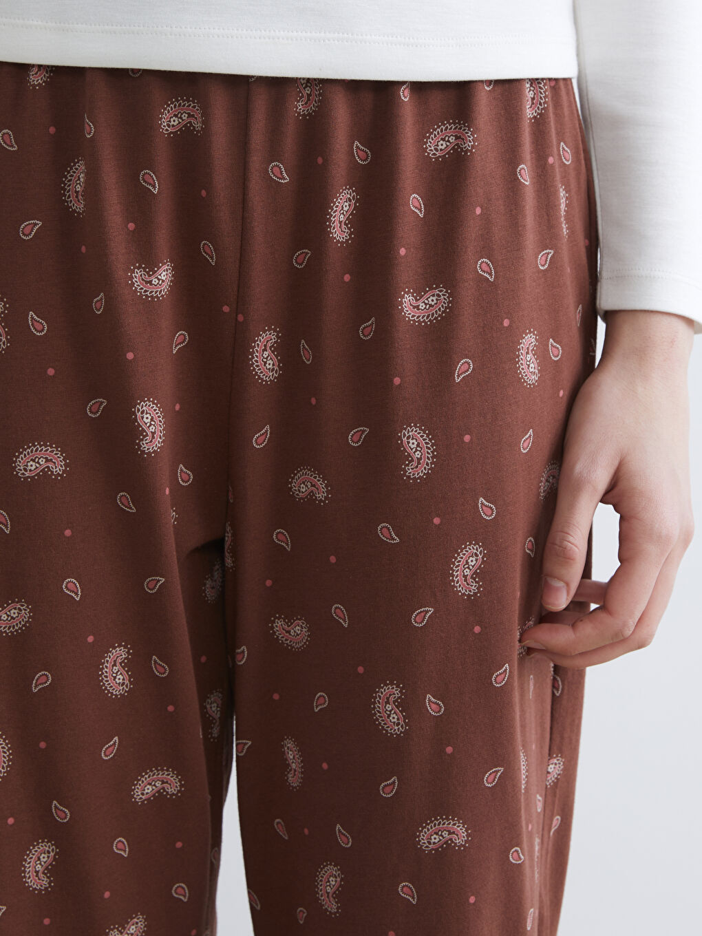 Узорчатые пижамные брюки с эластичным поясом-2
