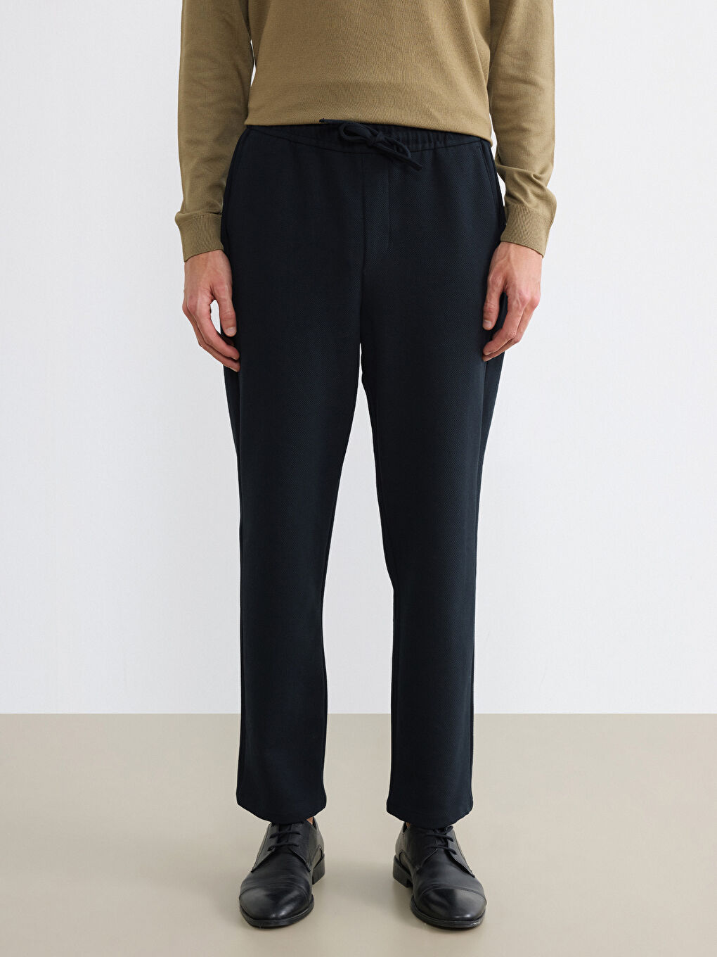 بنطلون للرجال بقصة عادية-1