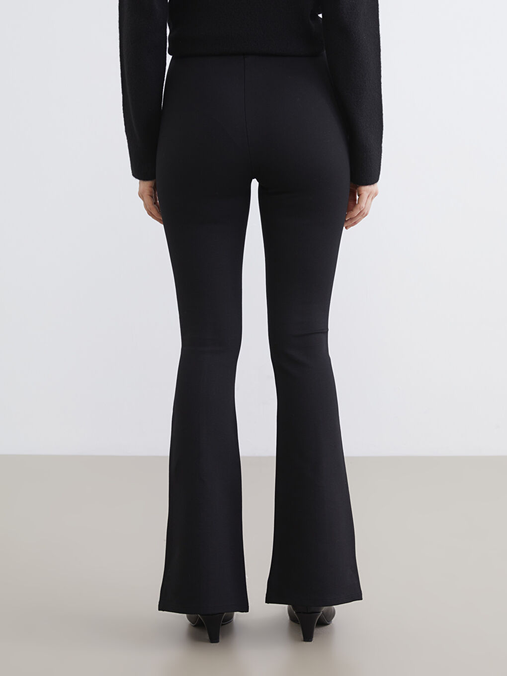 سترێج ڕه‌ش ژن-3