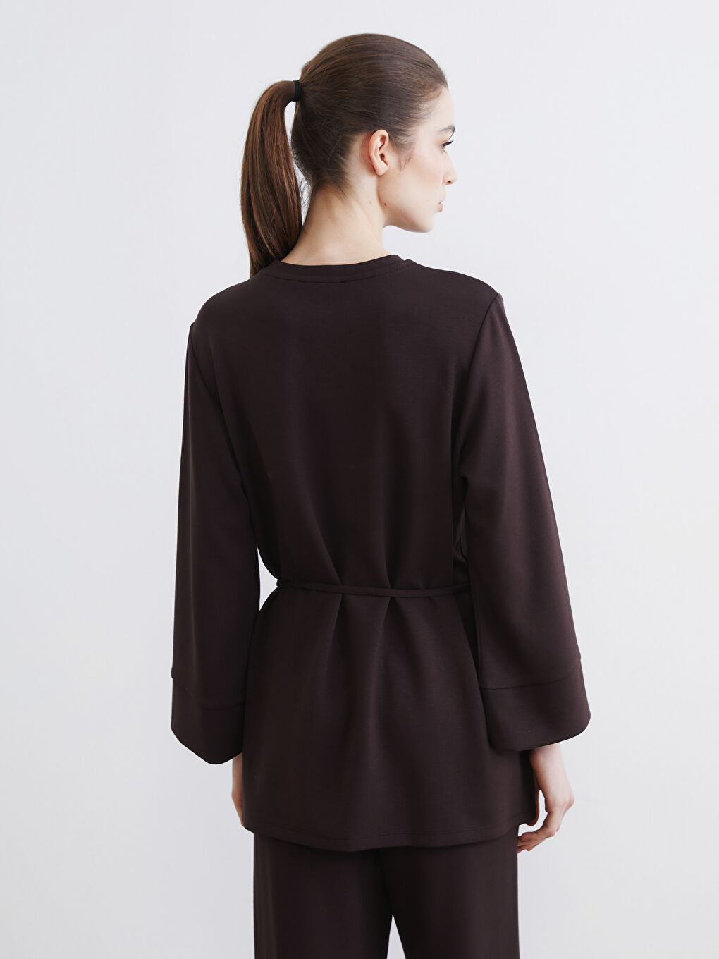 Belted Sweatshirt Tunic with a Crew Neck-3