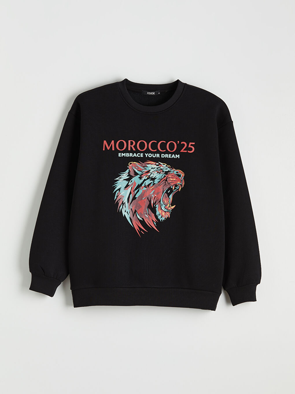 قميص رياضي اسود نساء