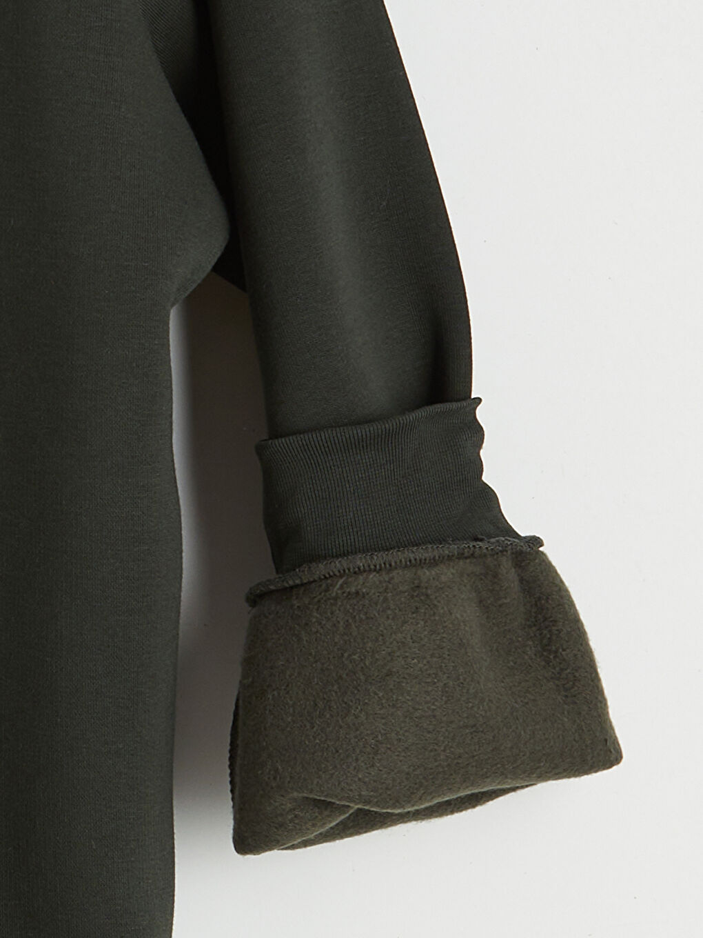 قميص رياضي اخضر نساء-1