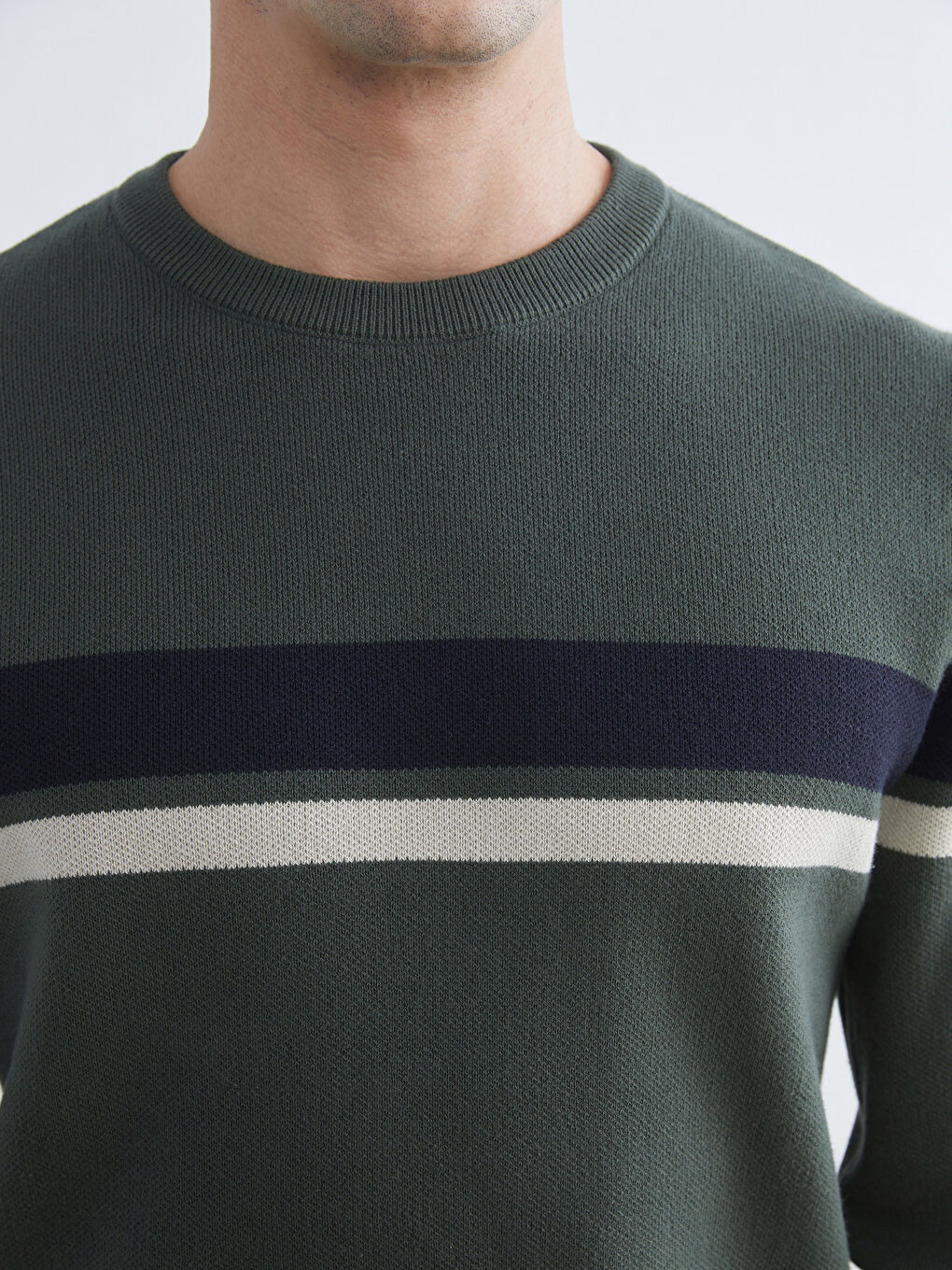 Crew Neck Striped Men's Knitwear Sweater-2