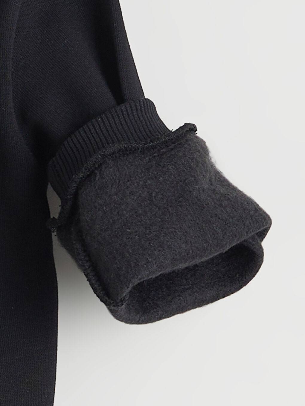 Siyah Bisiklet Yaka Erkek Bebek Kalın Sweatshirt-3