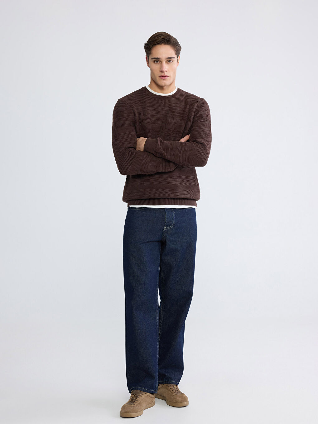Мужской свитер с круглым вырезом из трикотажа-1