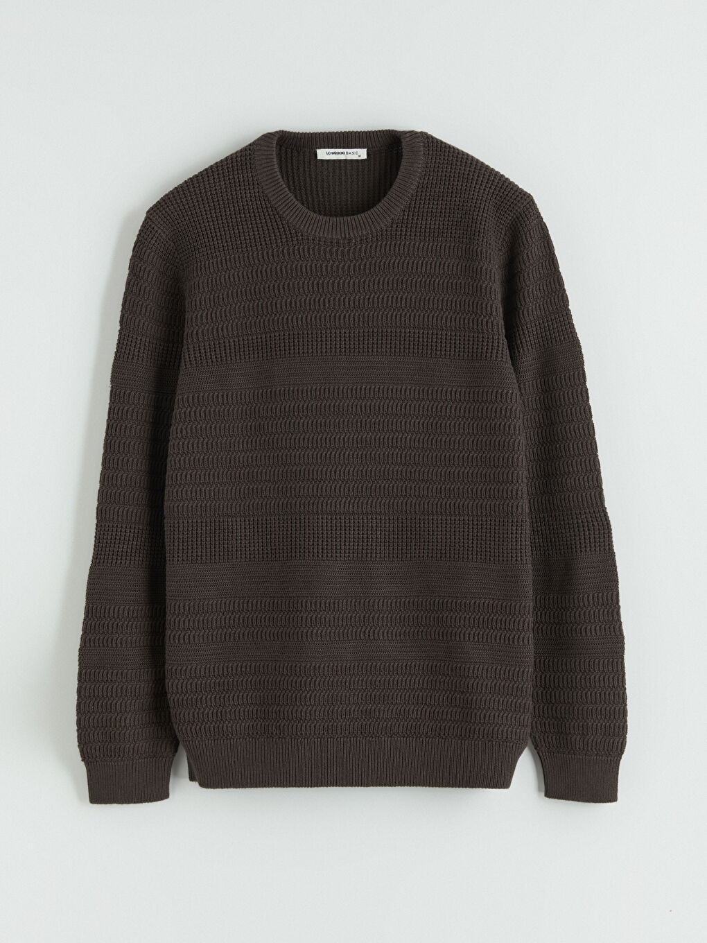 Мужской свитер с круглым вырезом из трикотажа