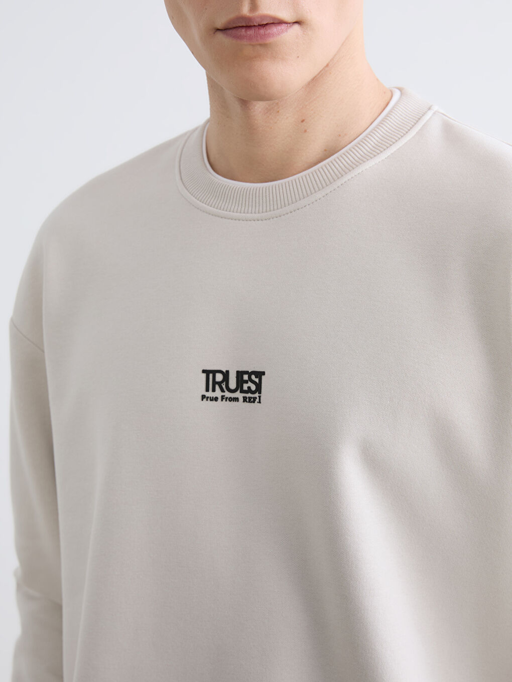 Bej Bisiklet Yaka Baskılı Erkek Kalın Sweatshirt-2
