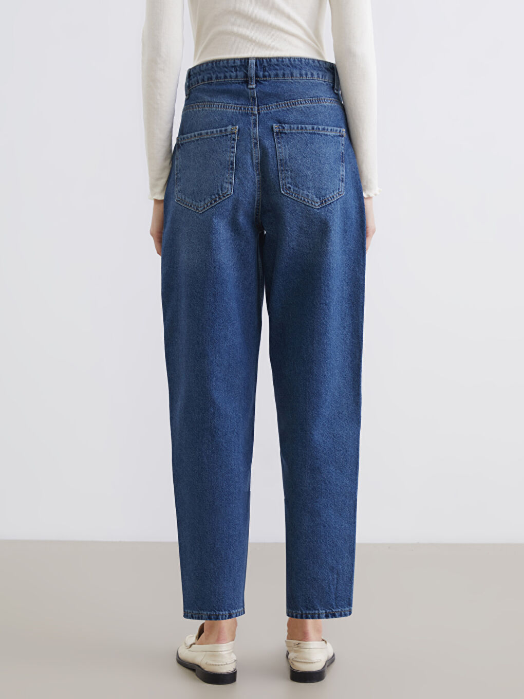 İndigo Barrel Fit Kadın Jean Pantolon-3