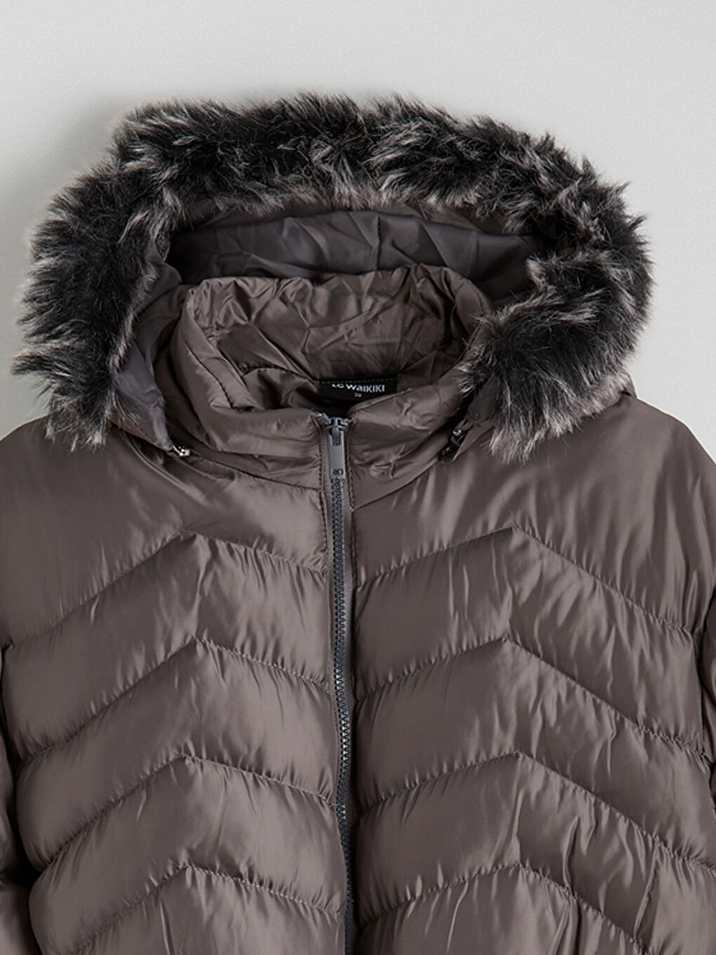 Gri Kürk Kapüşonlu Kapitone Kadın Şişme Mont-6