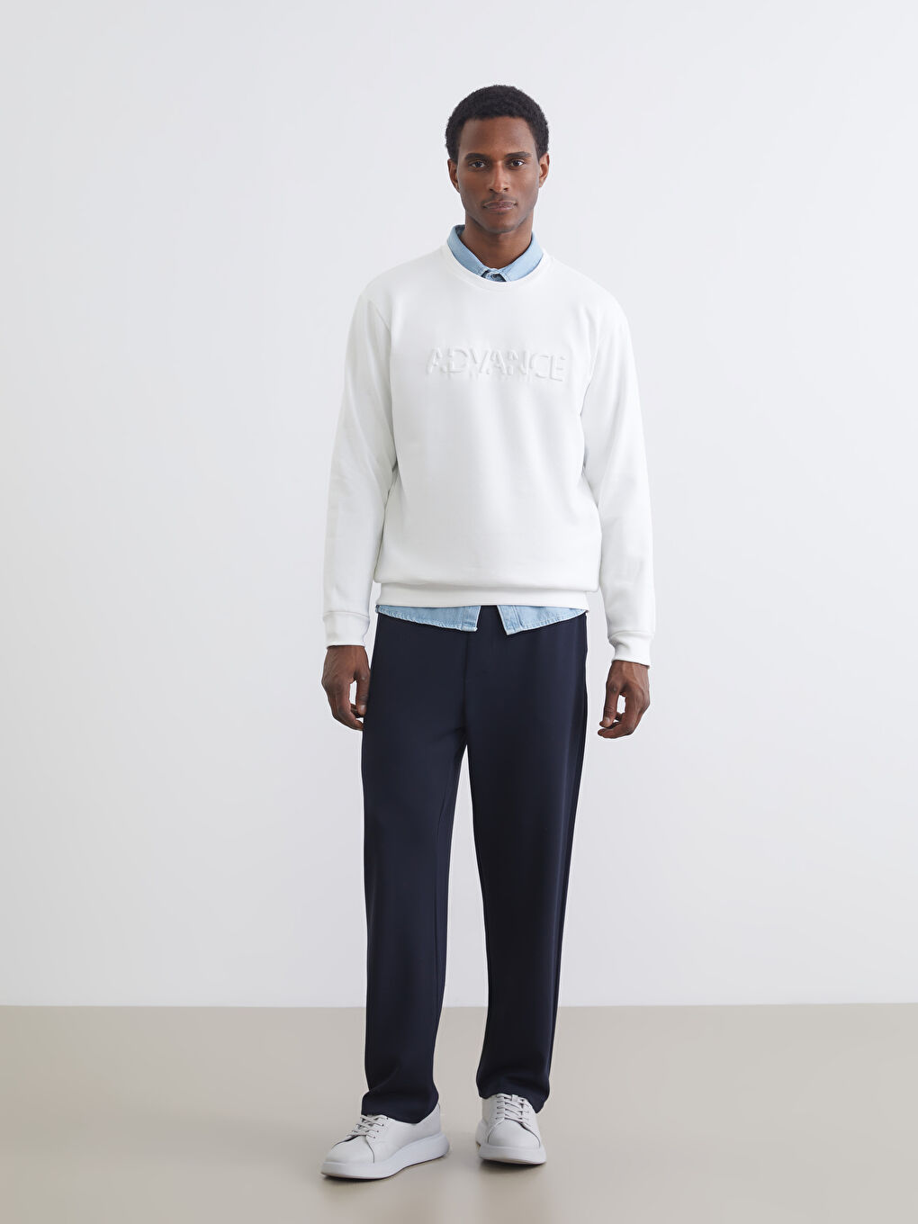 Ekru Bisiklet Yaka Baskılı Erkek Sweatshirt-1