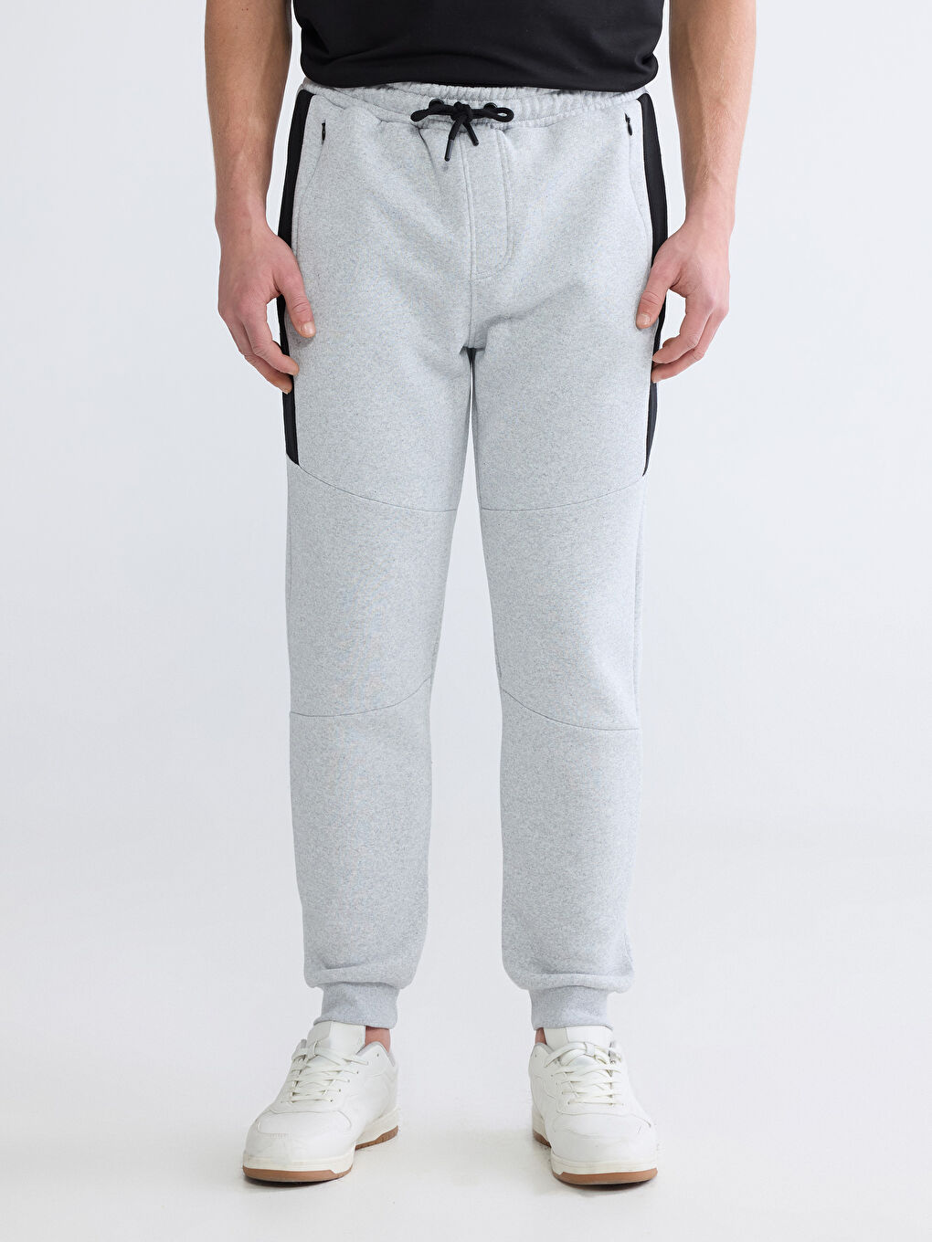Men's Standard Fit Joggers-1