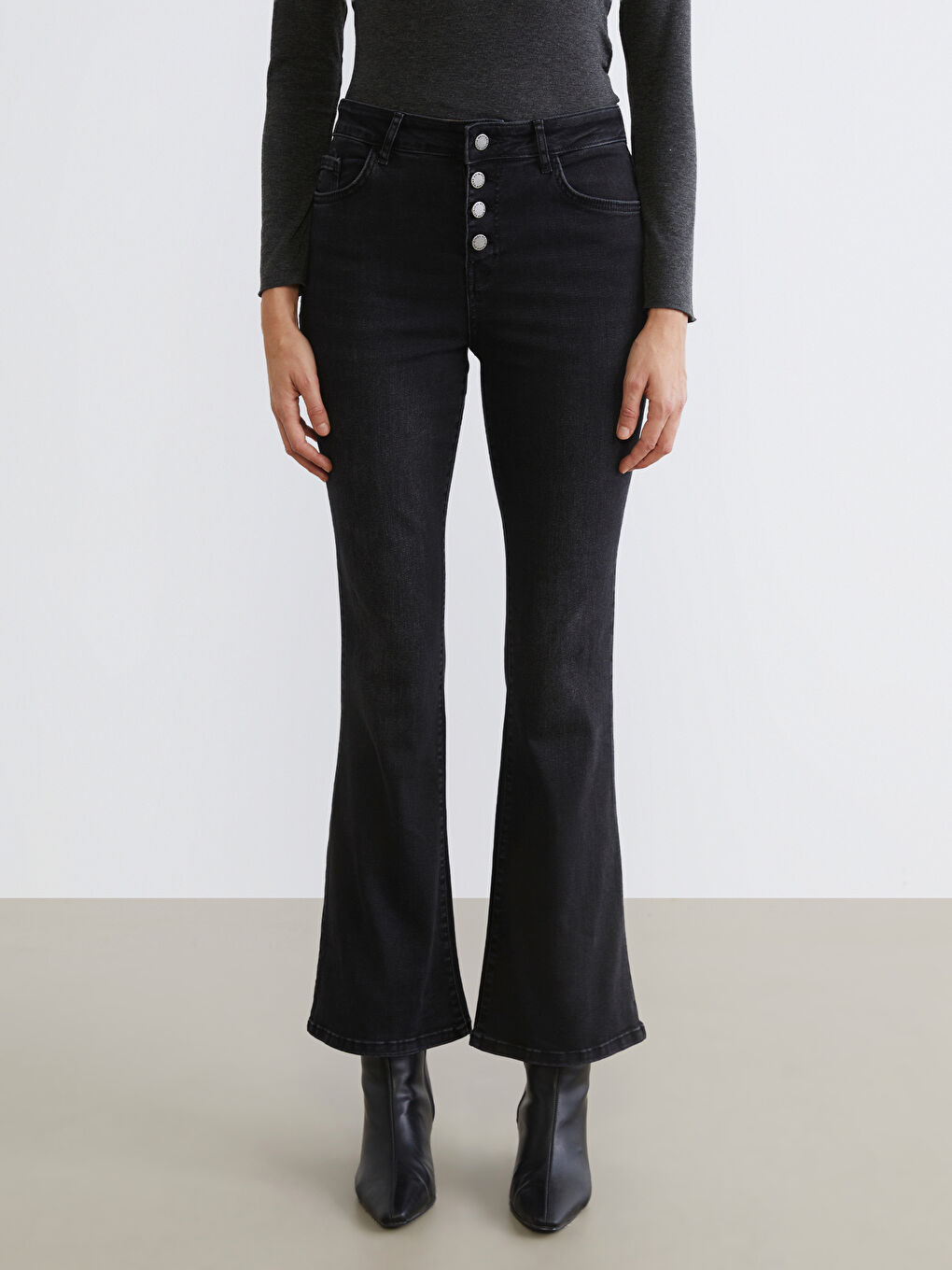 Siyah Mars Flare Kadın Jean Pantolon-1