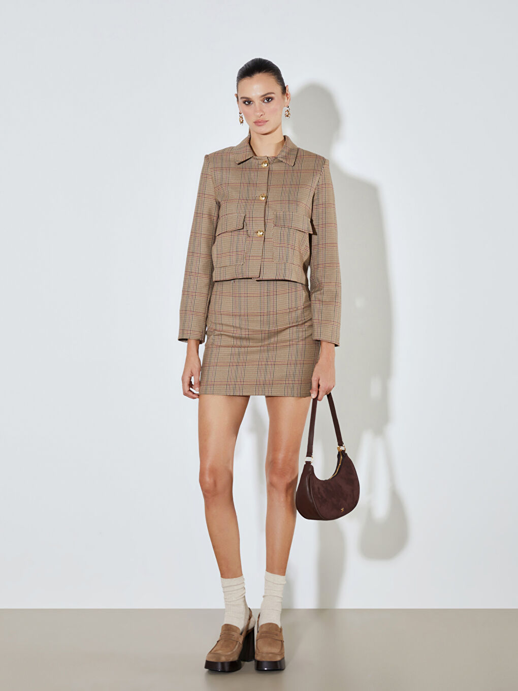 Bej Gömlek Yaka Ekose Kadın Ceket-1