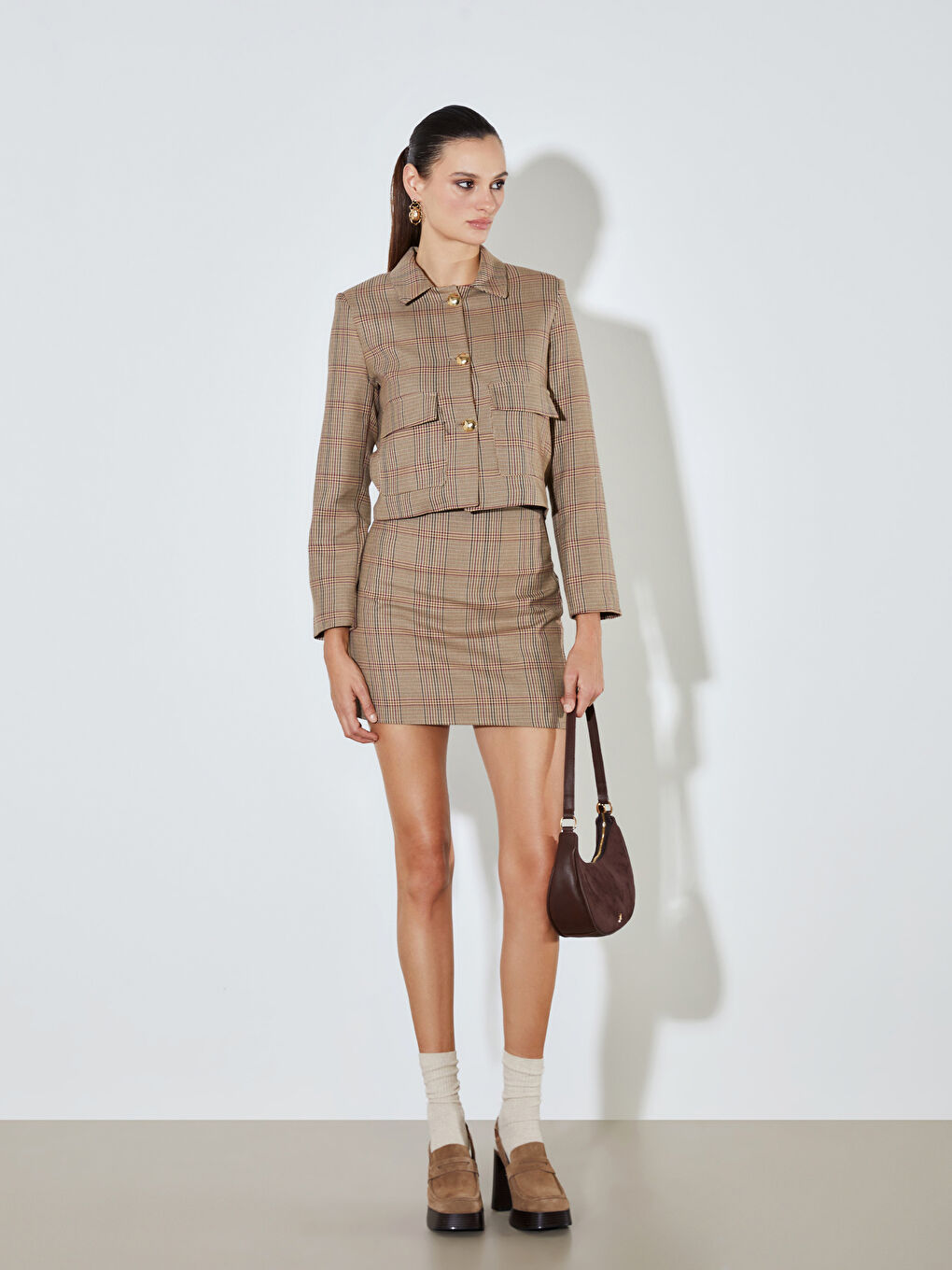 Bej Dar Fit Ekose Mini Etek