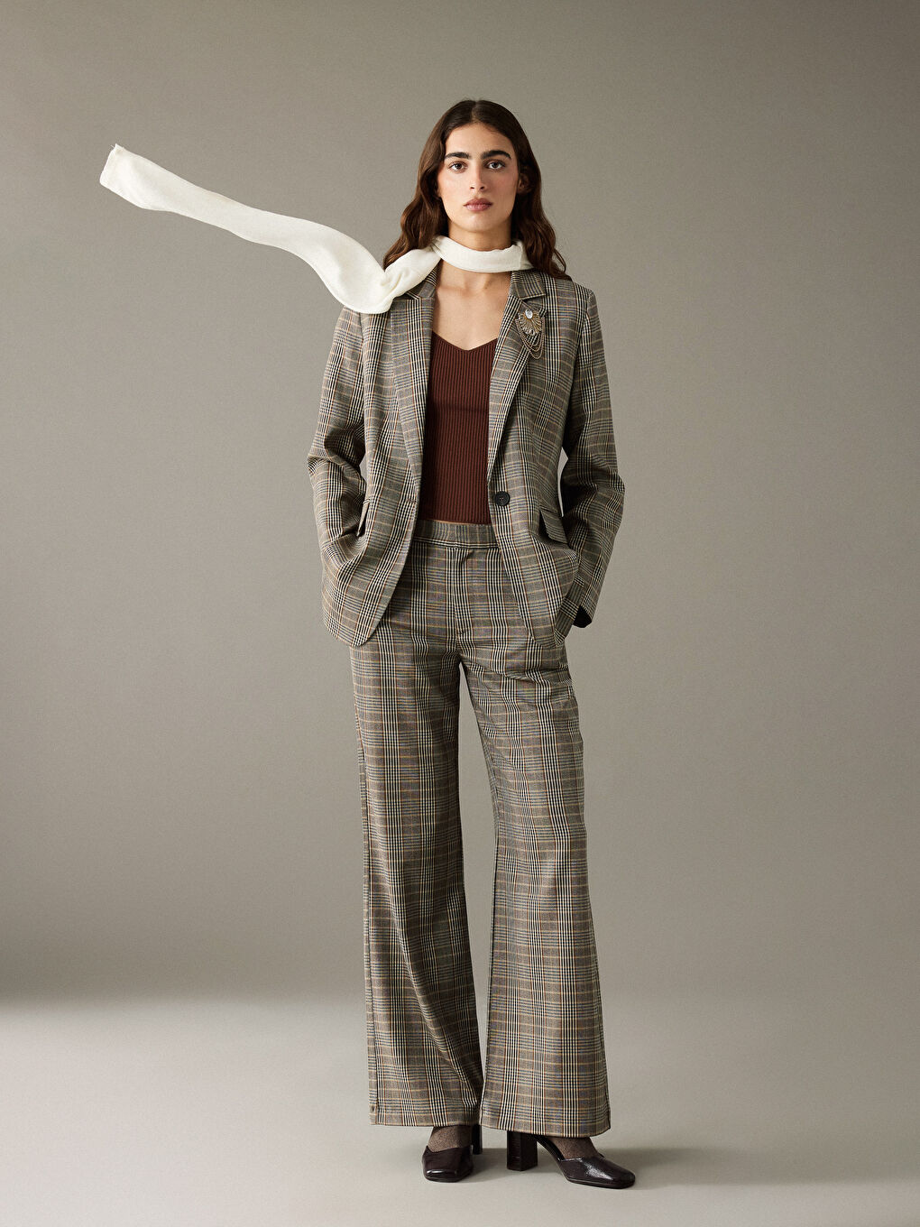 стандартты пішім торлы әйелдерге арналған шалбар