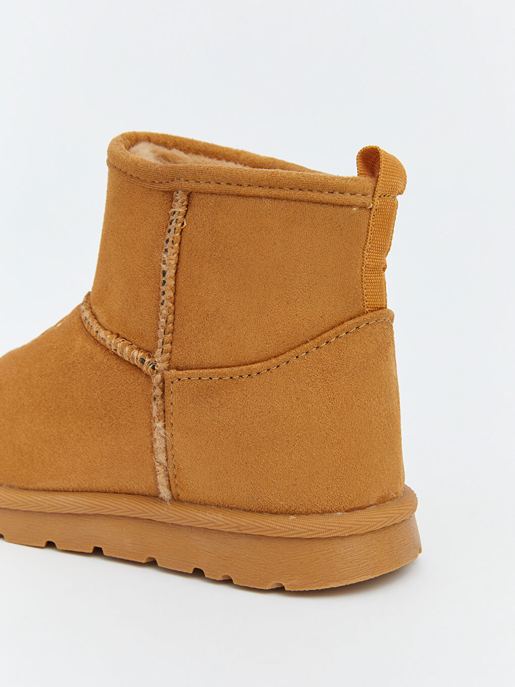 Bej Süet Görünümlü Kız Bebek Bot-4