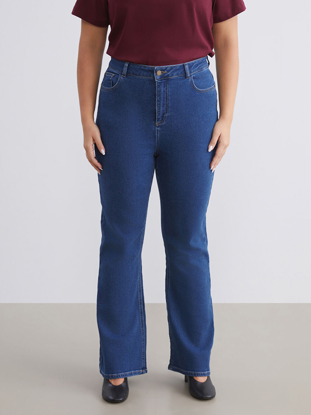 Lacivert Büyük Beden Flare Kadın Jean Pantolon-1