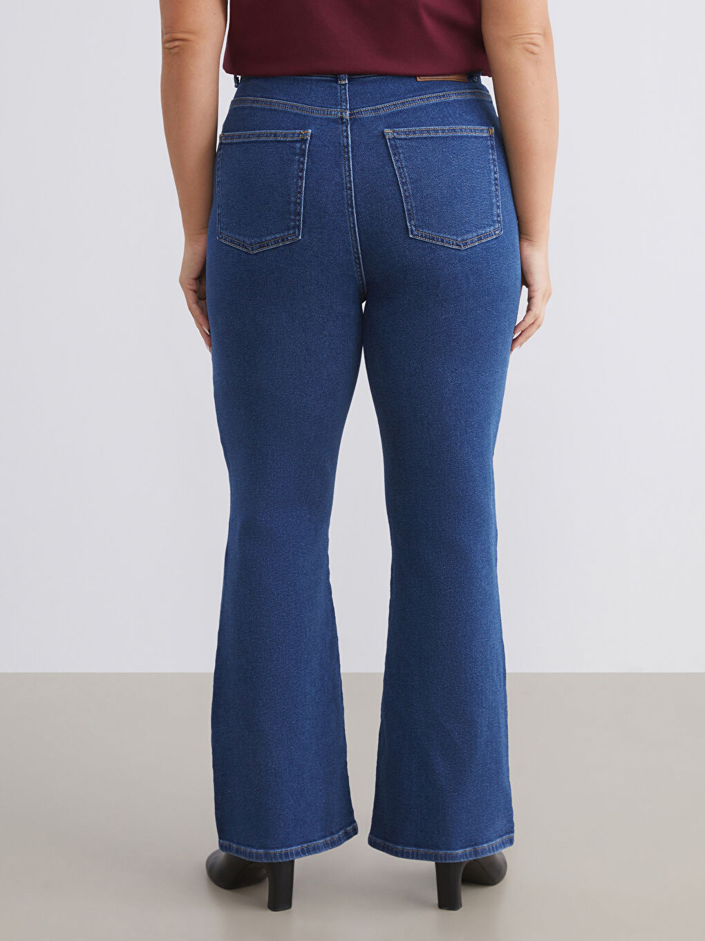 Lacivert Büyük Beden Flare Kadın Jean Pantolon-4
