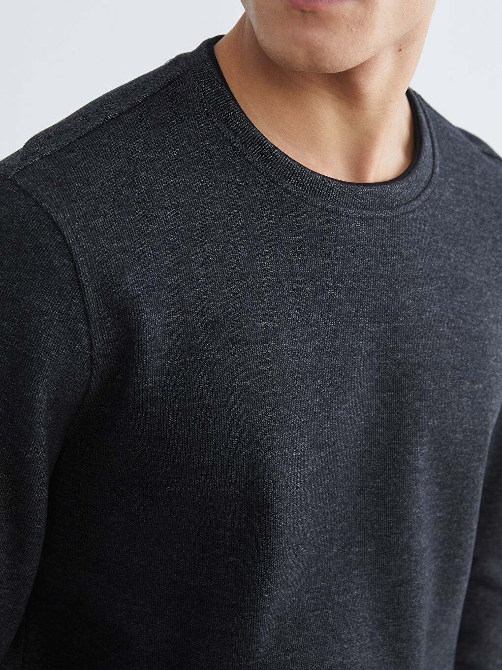 Siyah Bisiklet Yaka Erkek Sweatshirt-2