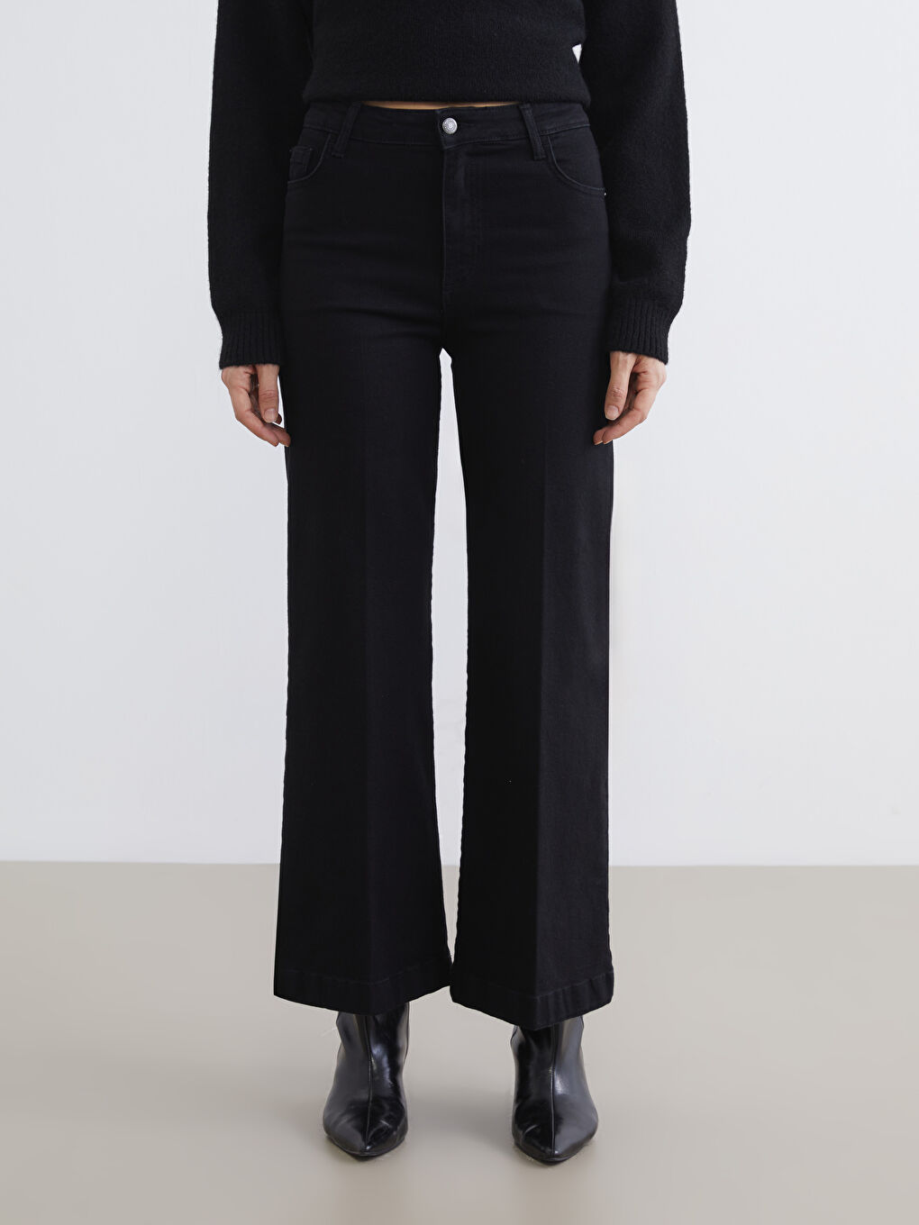Siyah Wideleg Kadın Jean Pantolon-1
