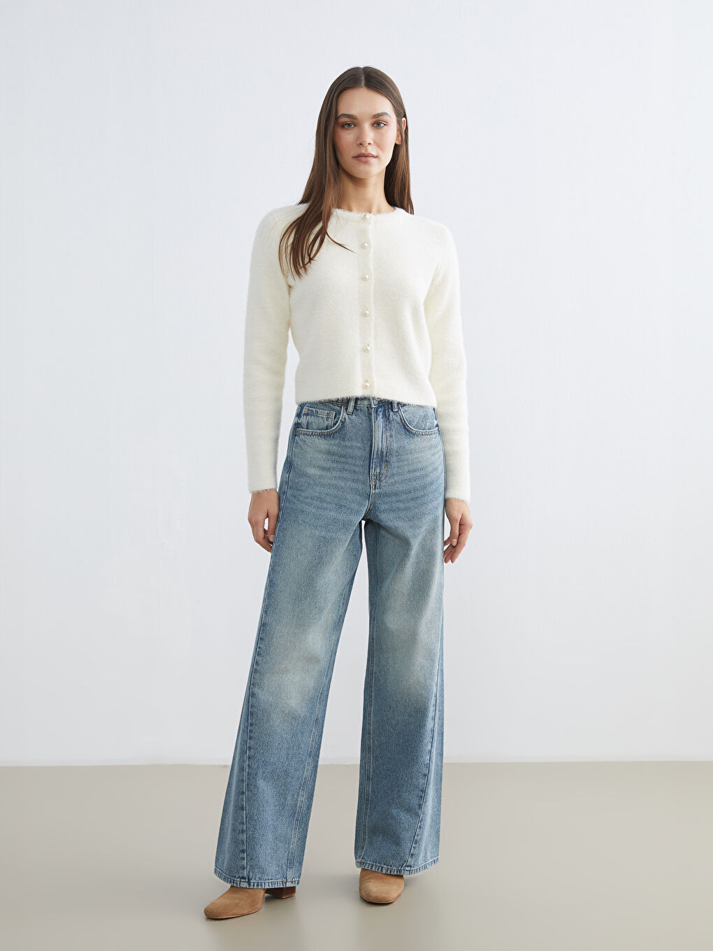 Ekru Bisiklet Yaka Kadın Triko Hırka-1