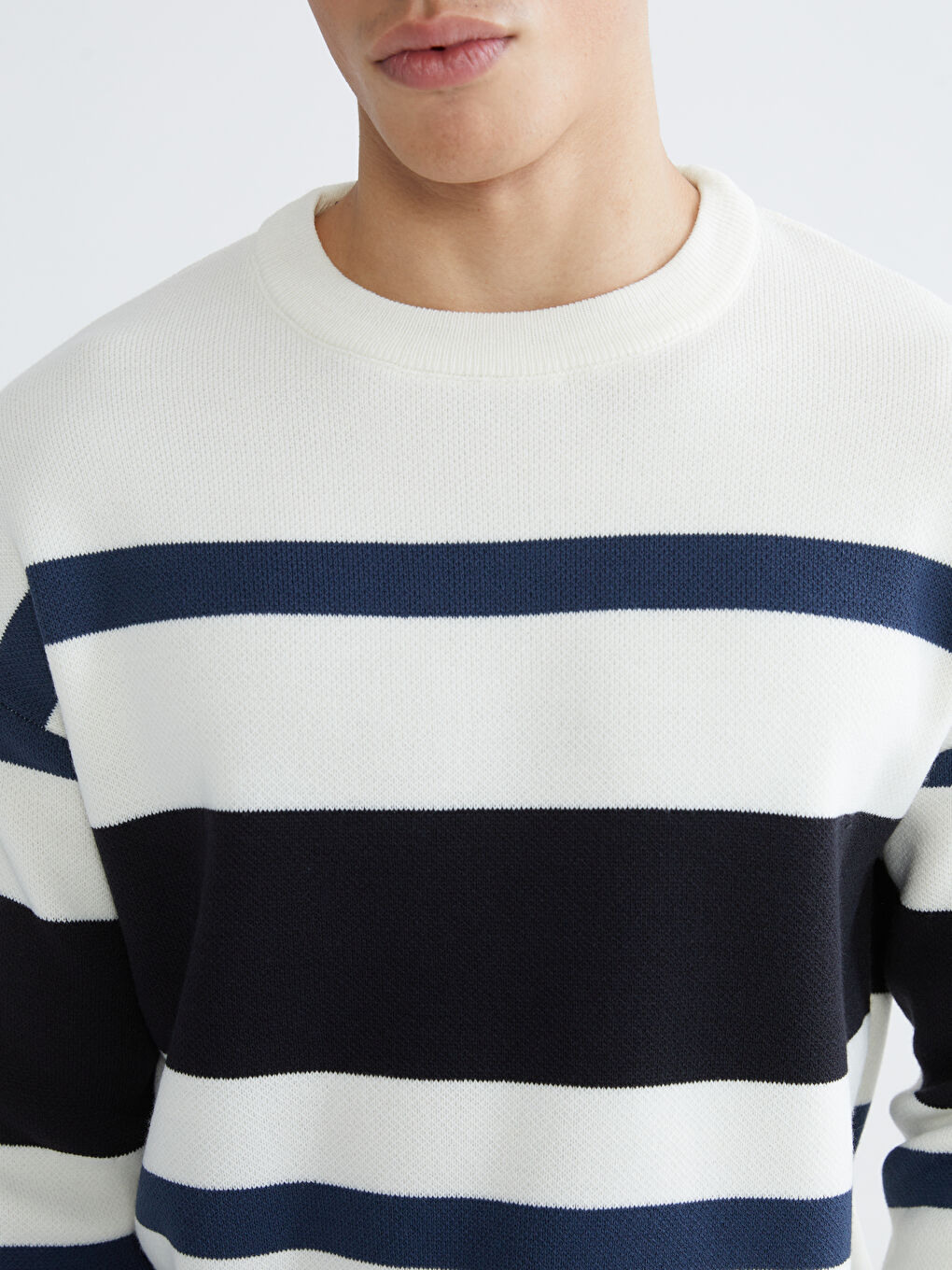 Lacivert Bisiklet Yaka Çizgili Erkek Triko Kazak-2