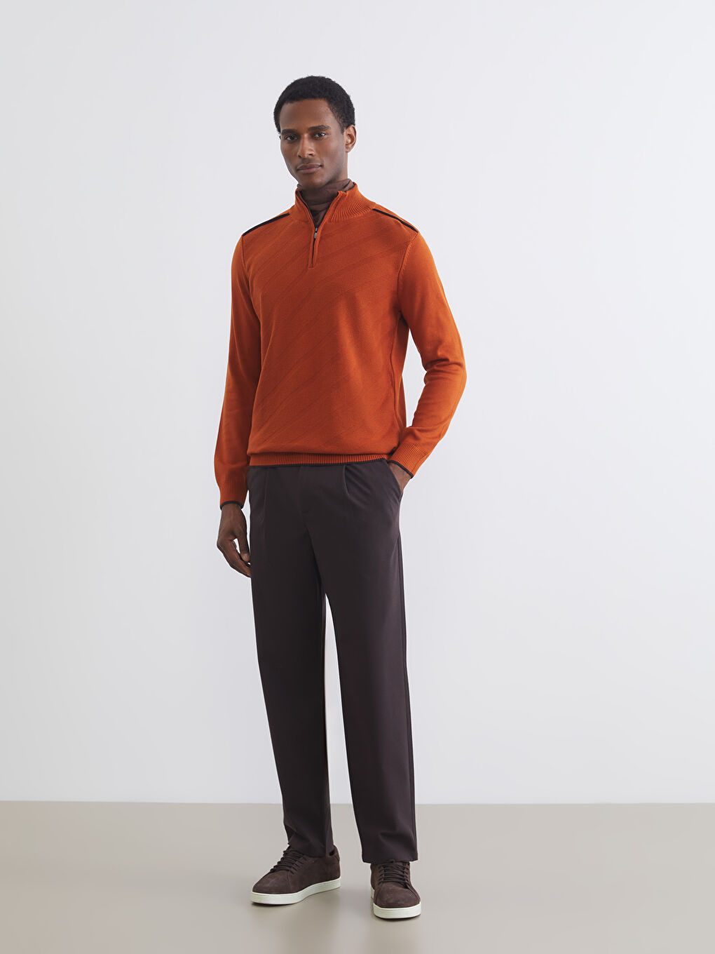 Turuncu Dik Yaka Erkek Triko Kazak-1