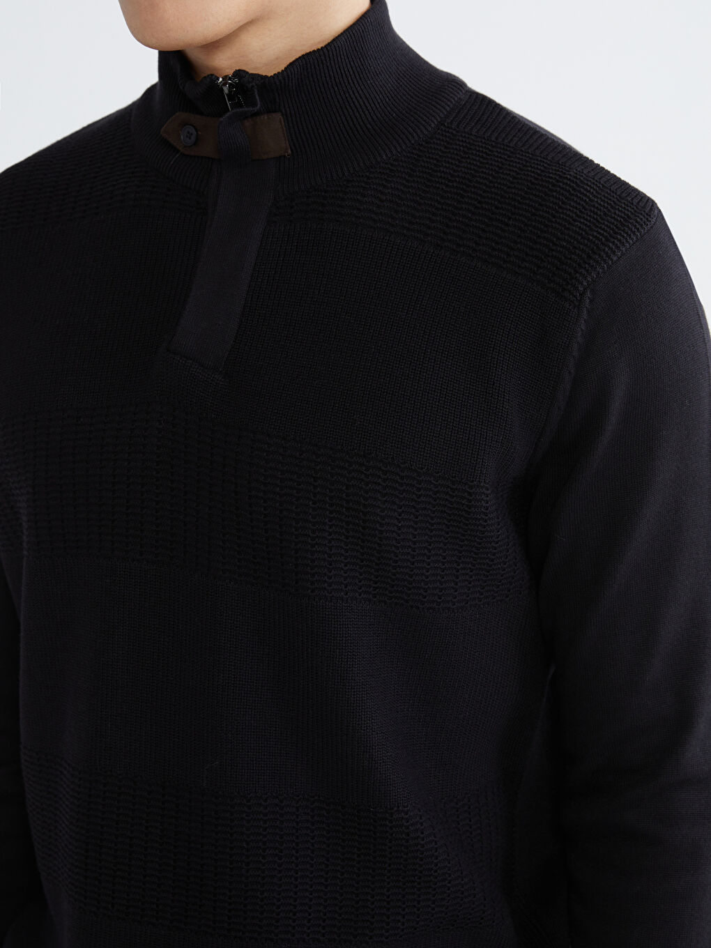 Siyah Dik Yaka Erkek Triko Kazak-2