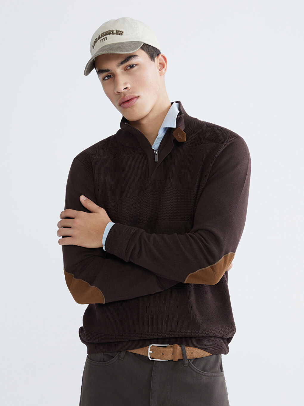 Kahverengi Dik Yaka Erkek Triko Kazak