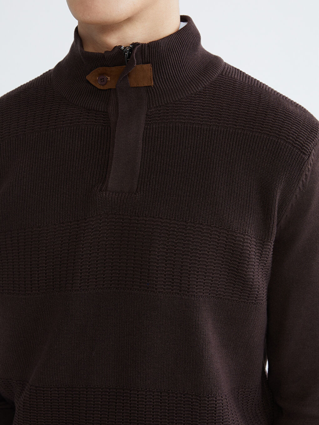 Kahverengi Dik Yaka Erkek Triko Kazak-2