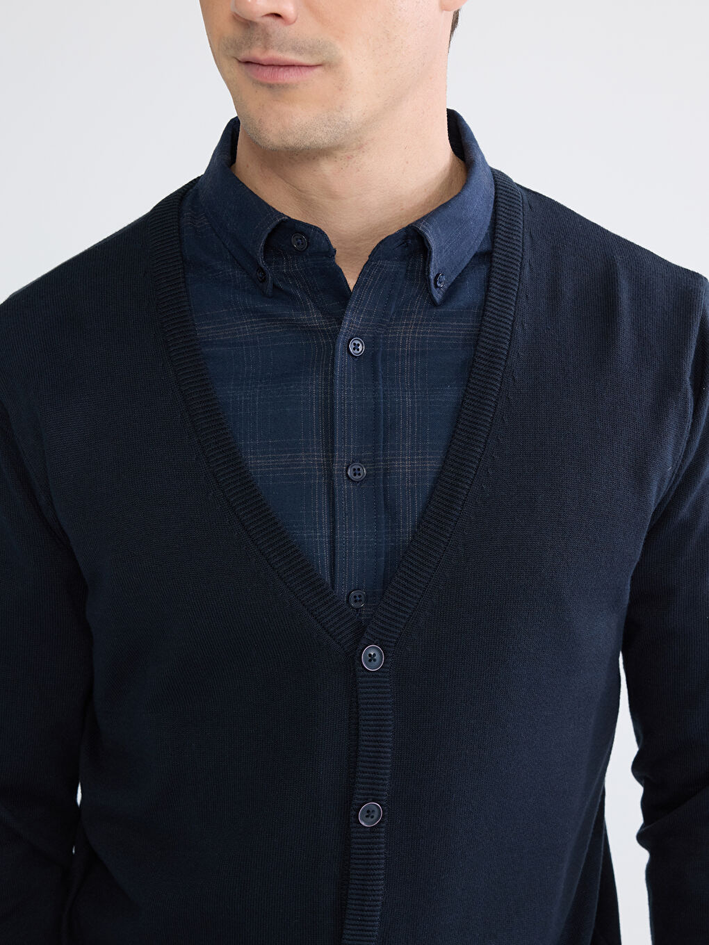 Standard Fit V Neck Men's Knitwear Cardigan-2