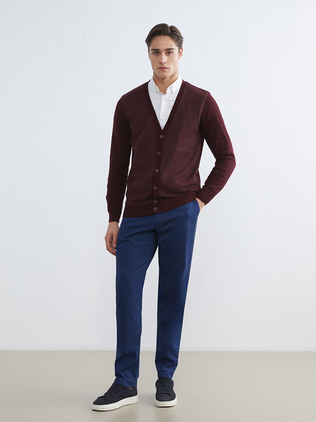 Mürdüm Standart Kalıp V Yaka Erkek Triko Hırka-1