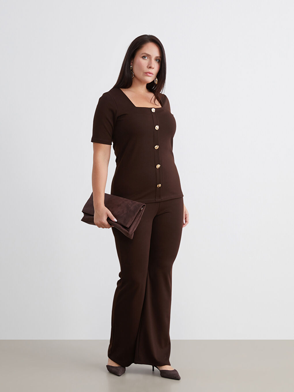 Kahverengi Büyük Beden Kare Yaka Bluz-1