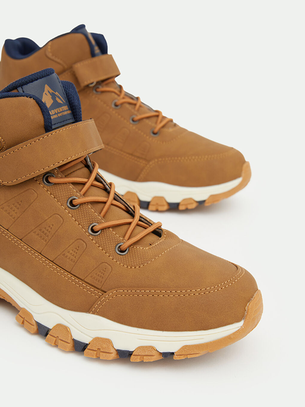 Bej Bağcık Ve Cırt Cırtlı Erkek Çocuk Bot-2