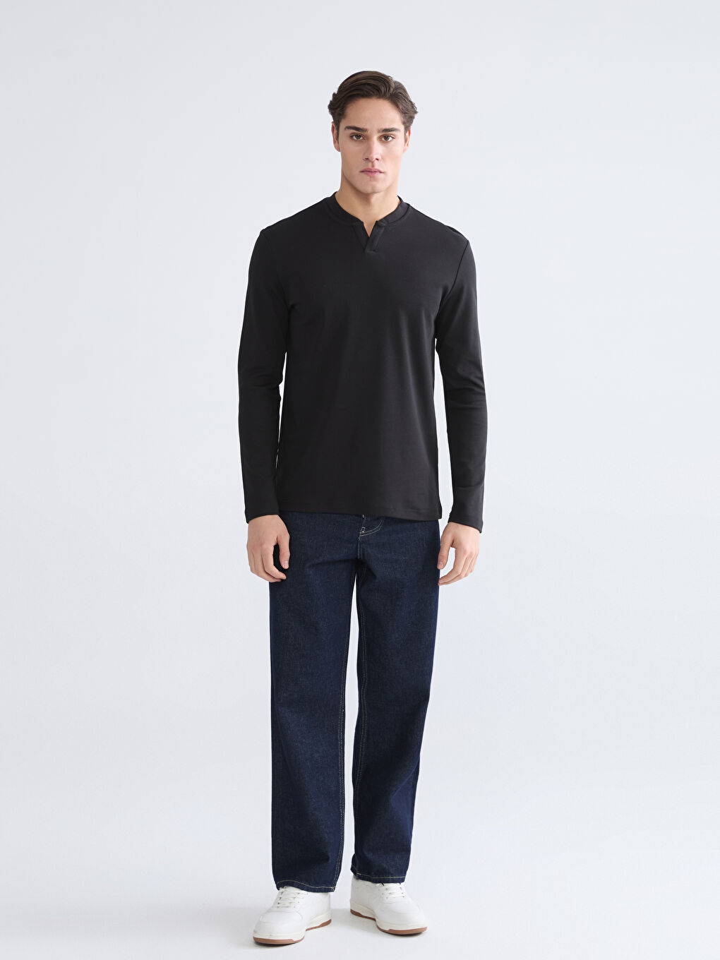 Siyah Bisiklet Yaka Erkek Sweatshirt-1