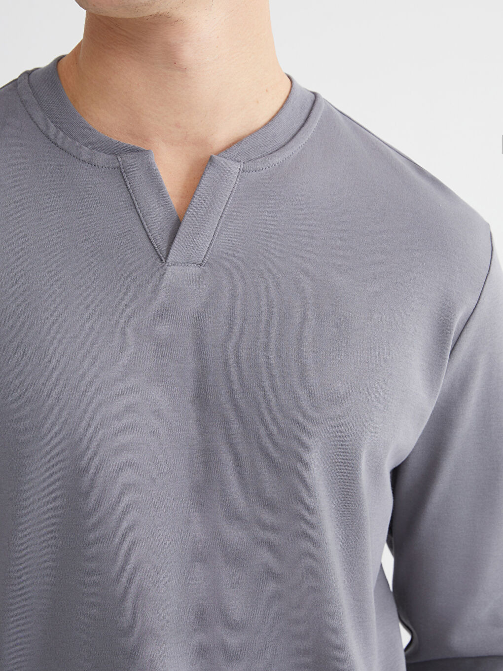 Gri Bisiklet Yaka Erkek Sweatshirt-2