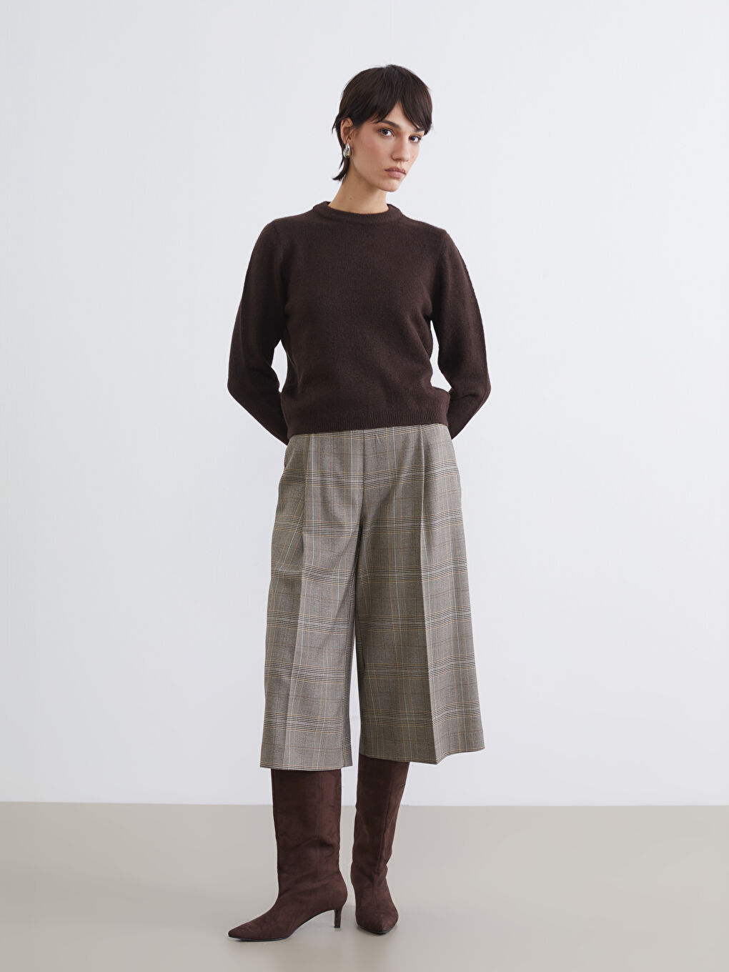 Crewneck Knit Sweater-1