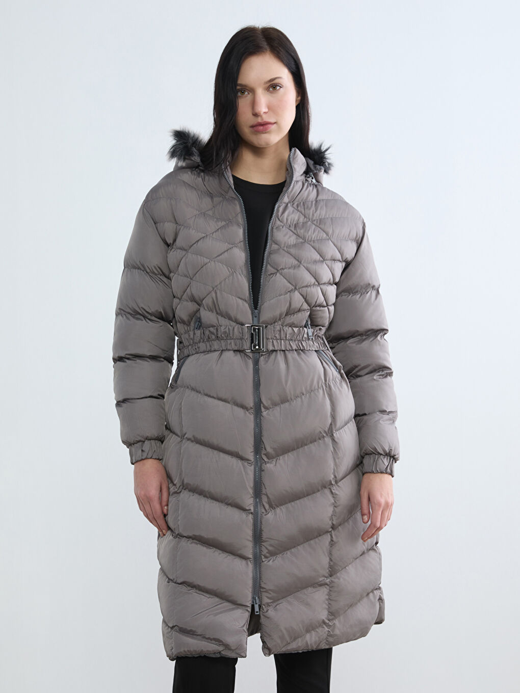 Karışık Kürklü Kapüşonlu Kapitone Kadın Şişme Mont-1