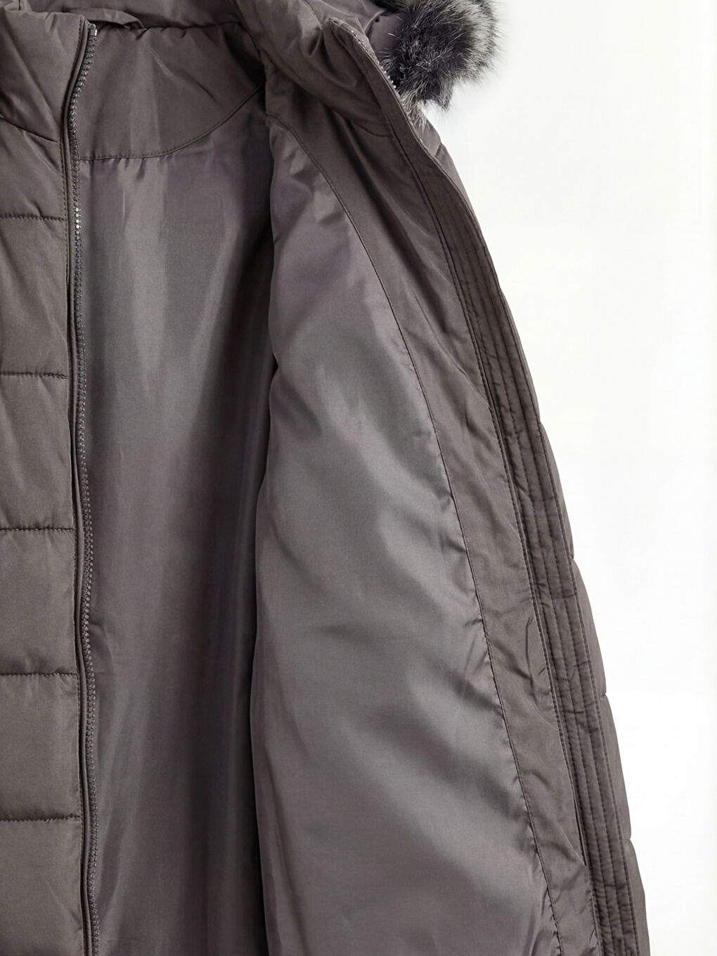 Karışık Kürklü Kapüşonlu Kapitone Kadın Şişme Mont-7