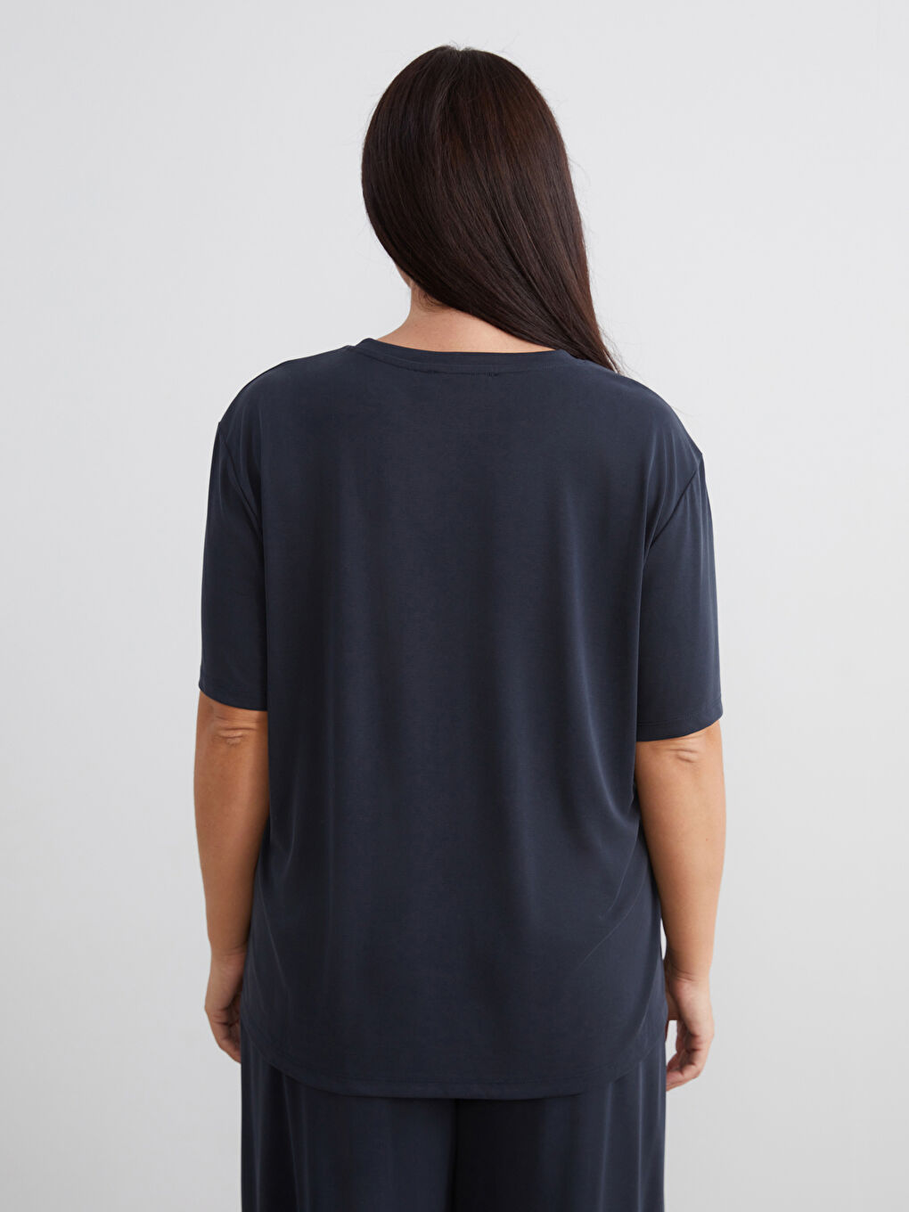 Siyah Büyük Beden Modal Karışımlı Kadın Tişört-3