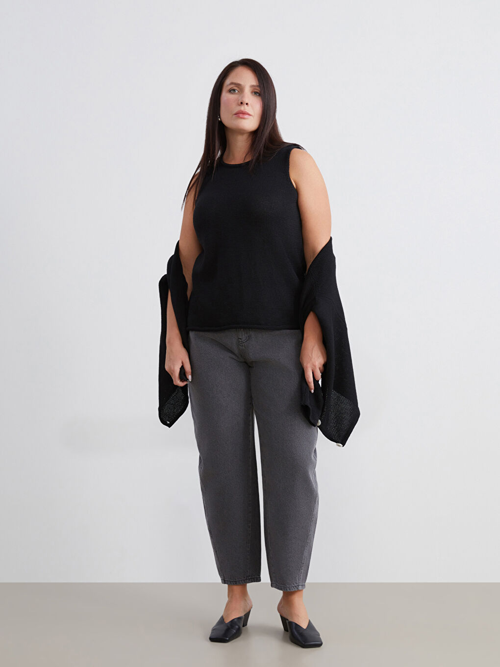 Siyah Büyük Beden Bisiklet Yaka Kadın Triko Kazak-1