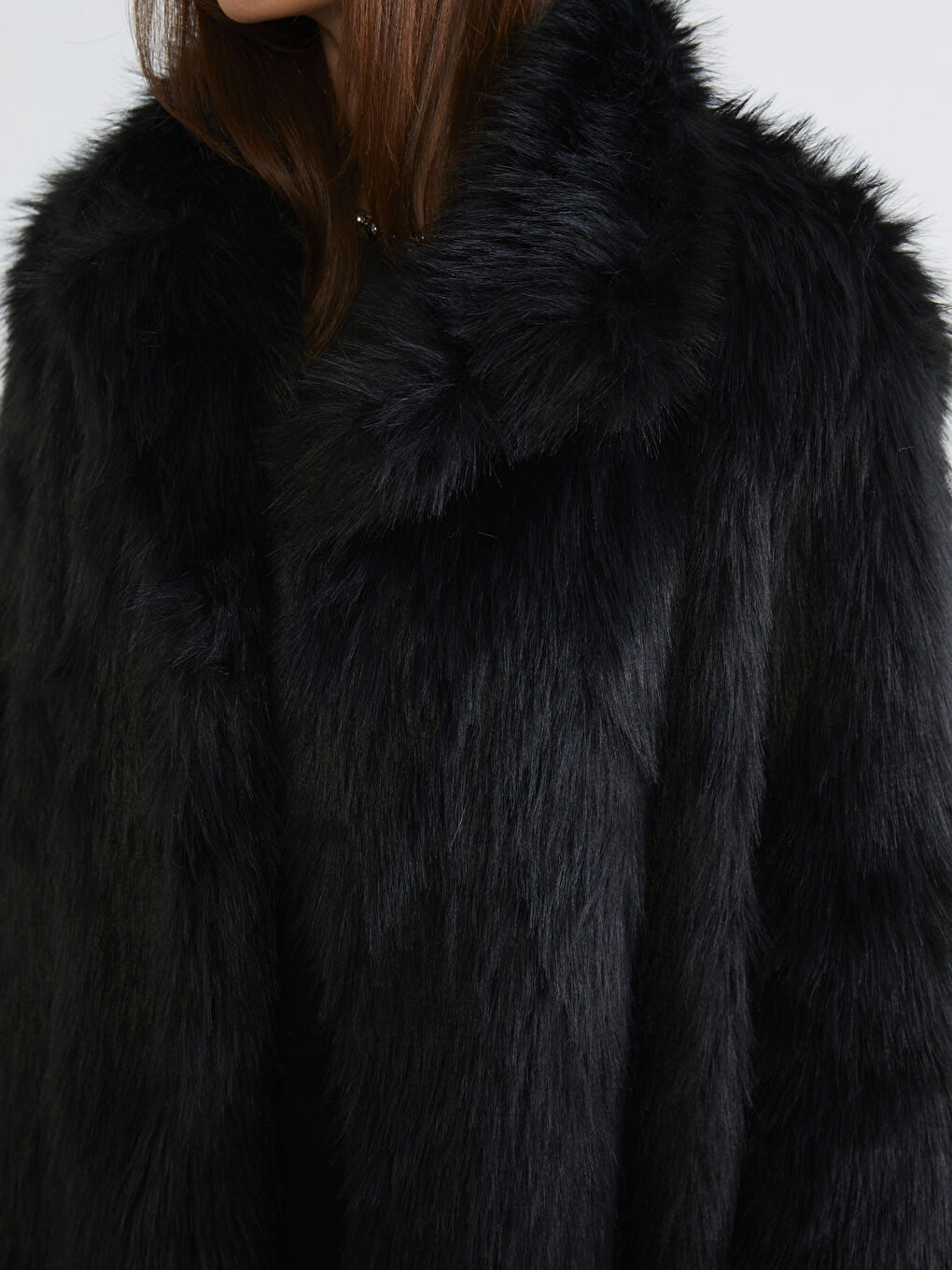 Siyah Ceket Yaka Kadın Kürk Kaban-3