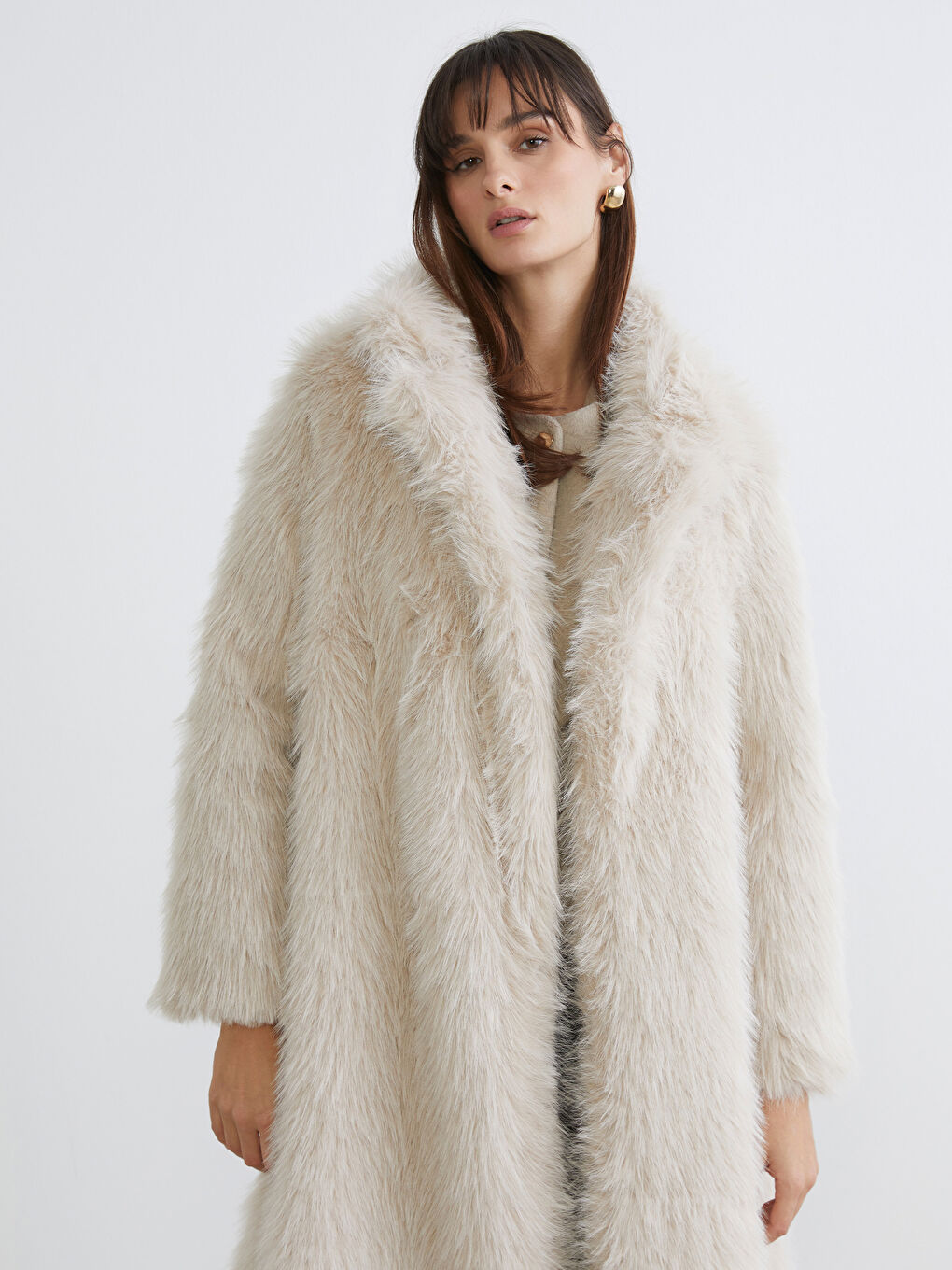 Bej Ceket Yaka Kadın Kürk Kaban-1