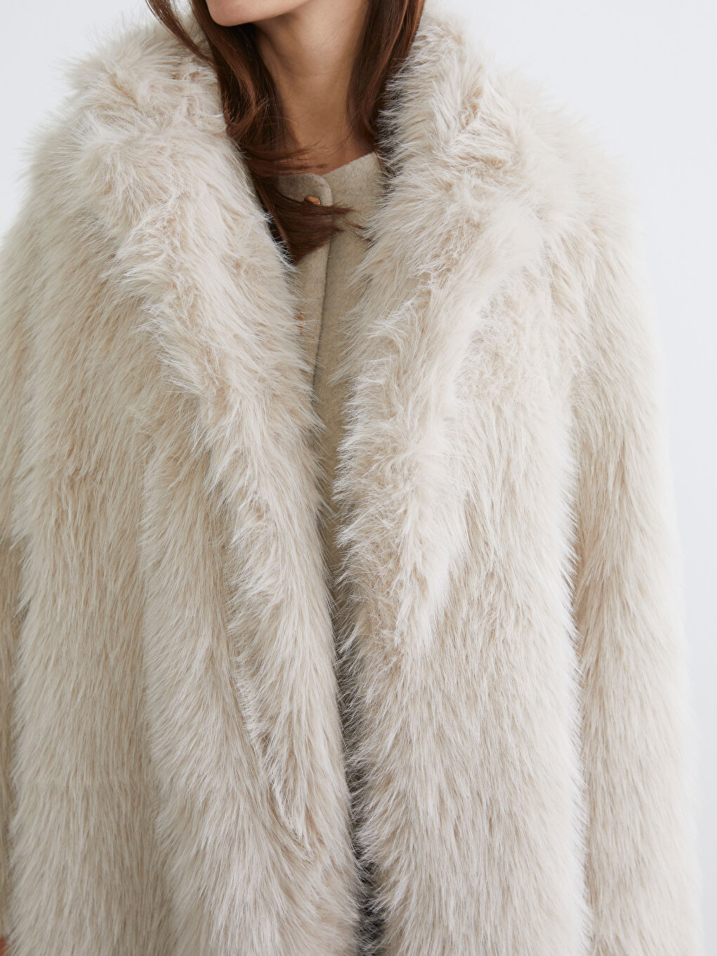 Bej Ceket Yaka Kadın Kürk Kaban-2