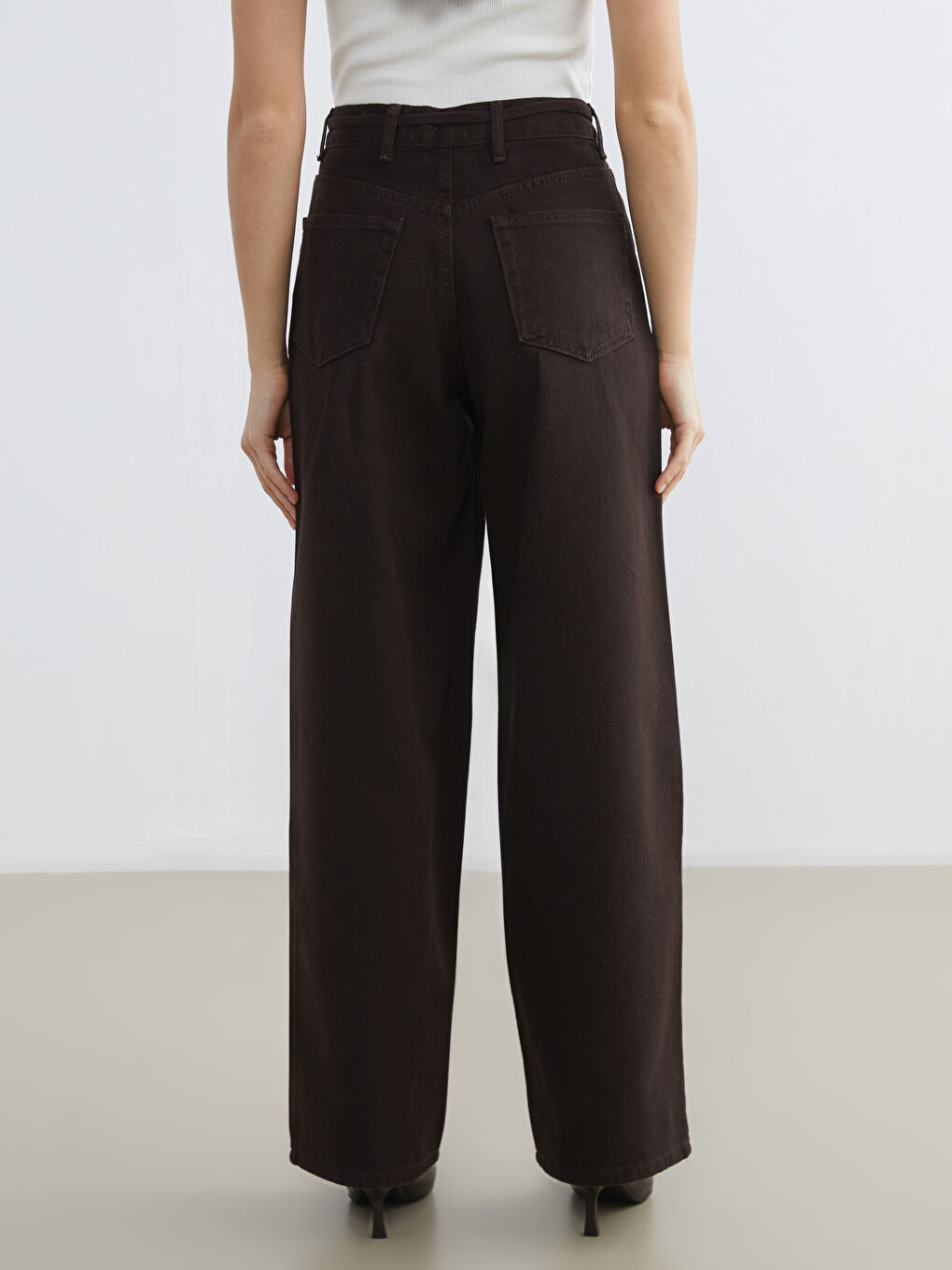 Kahverengi Baggy Fit Kadın Jean Pantolon-3