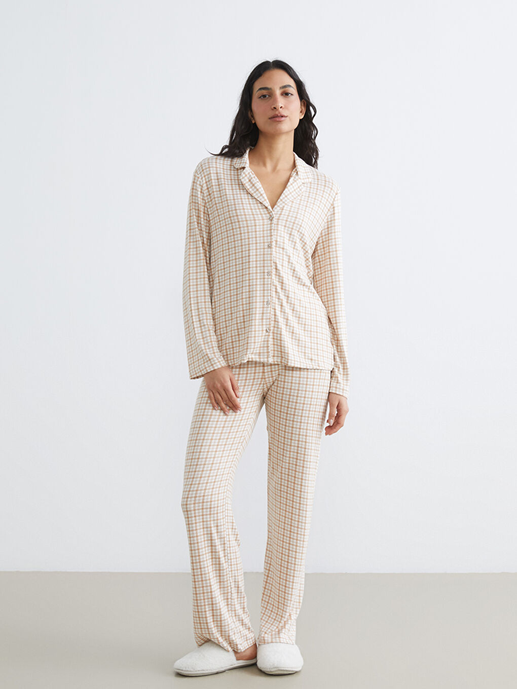 Kahverengi Gömlek Yaka Ekose Kadın Pijama Takımı-1