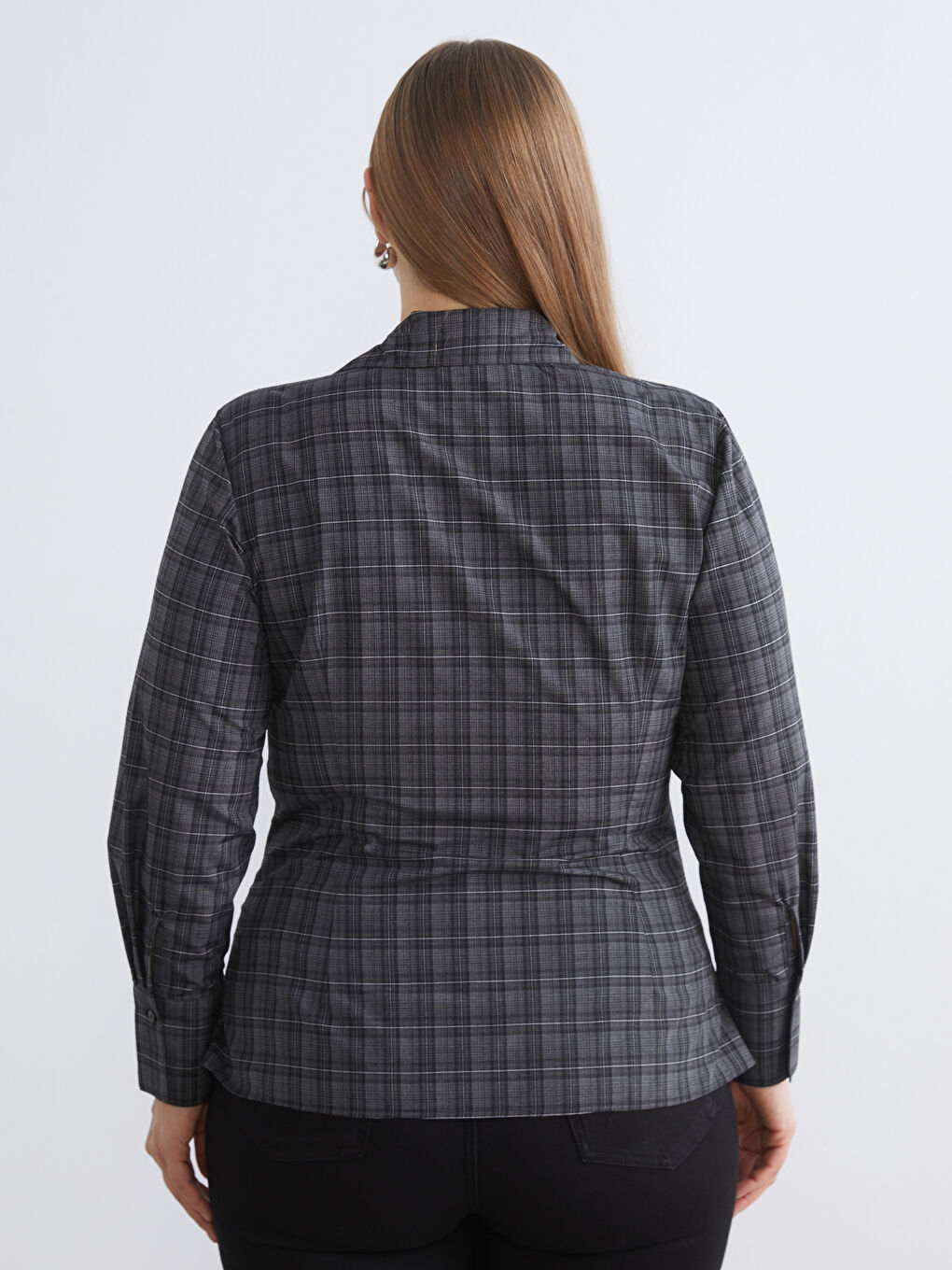 Siyah Büyük Beden Ekose Büzgülü Kadın Gömlek-3